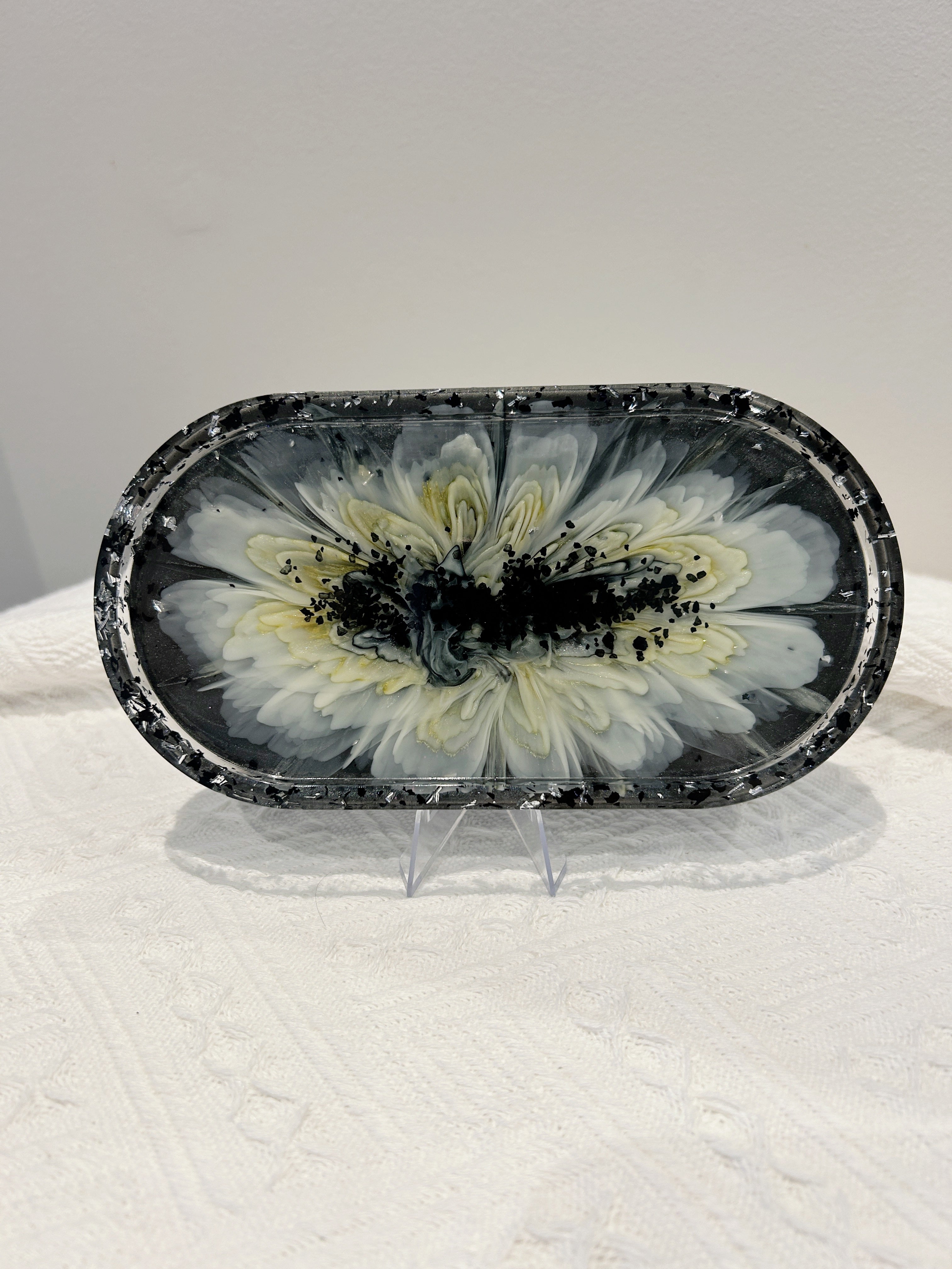 【Blooming Beauty】Handmade Resin Trinket Tray (individual)