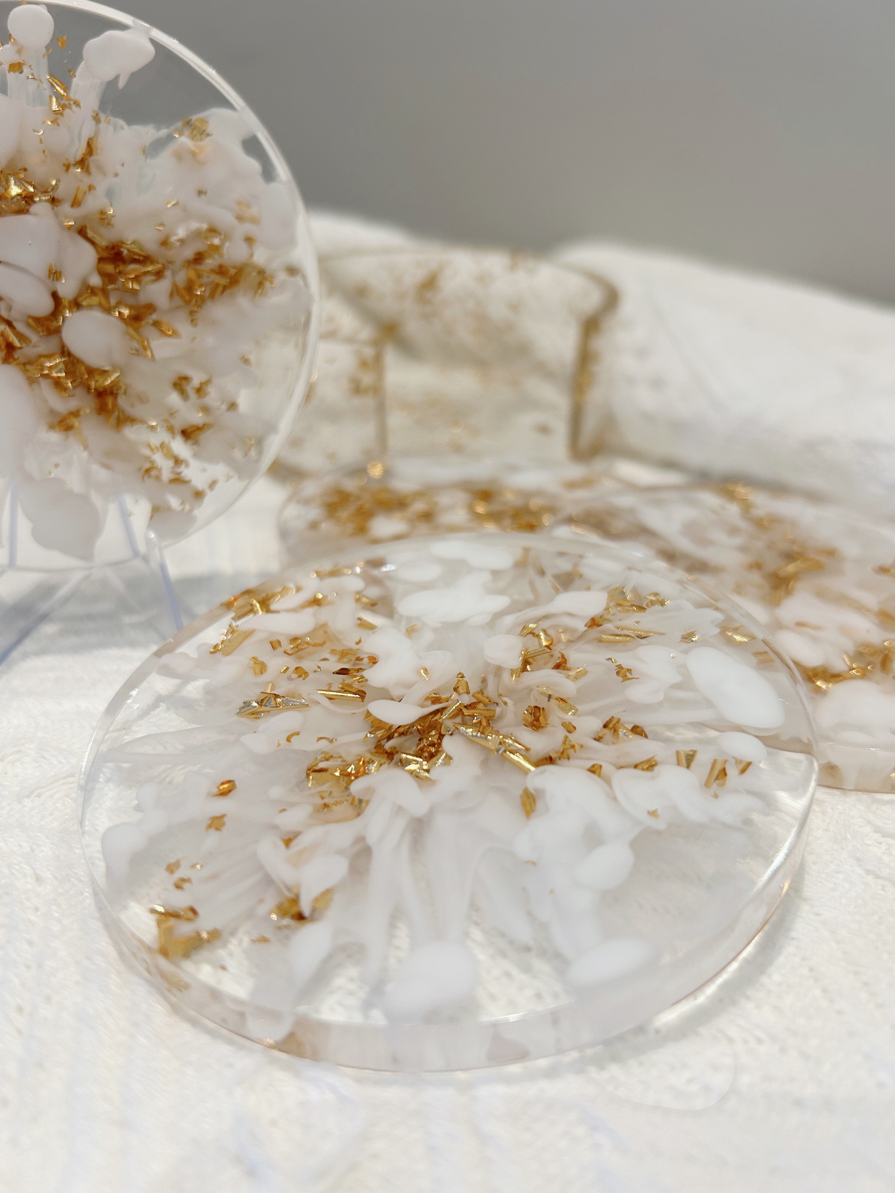 【Golden Elegance】Handmade Resin Coaster Set (set of 5)