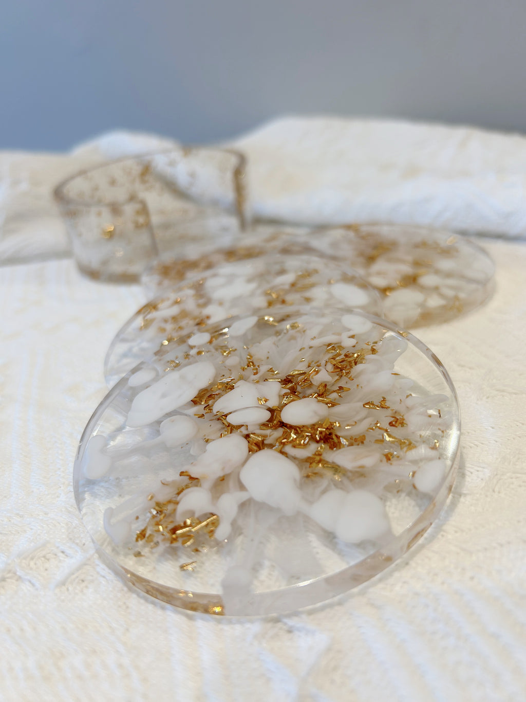 【Golden Elegance】Handmade Resin Coaster Set (set of 5)