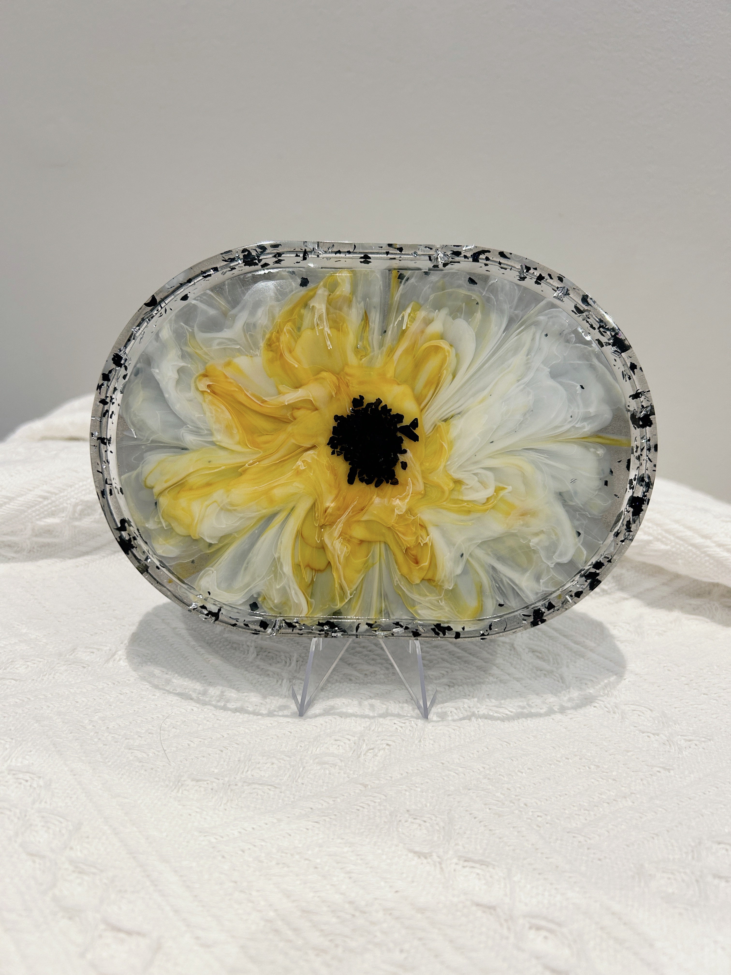 【Blooming Beauty】Handmade Resin Trinket Tray (individual)
