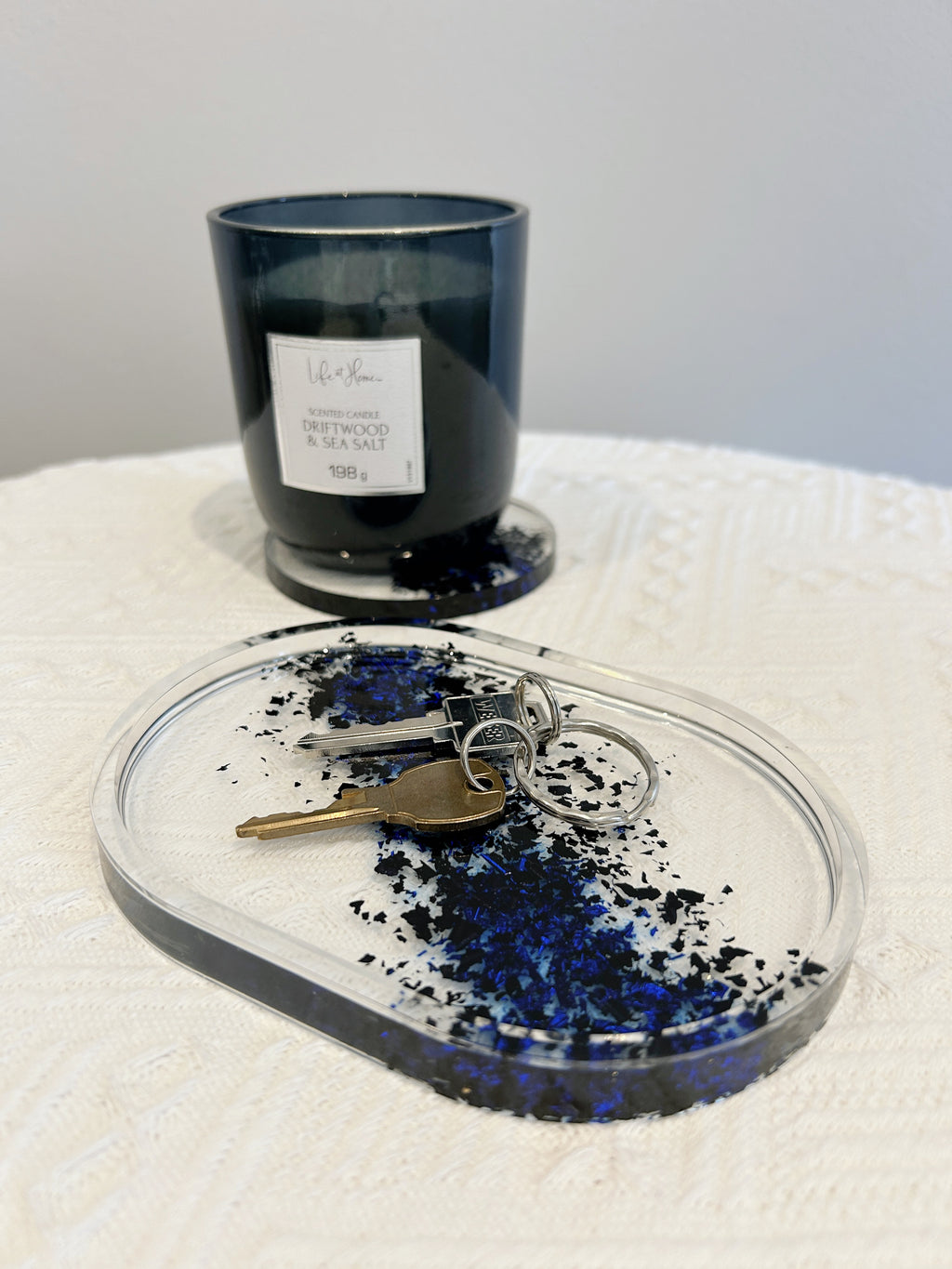 【Golden Elegance】Handmade Resin Coaster & Trinket Tray (2-piece set)