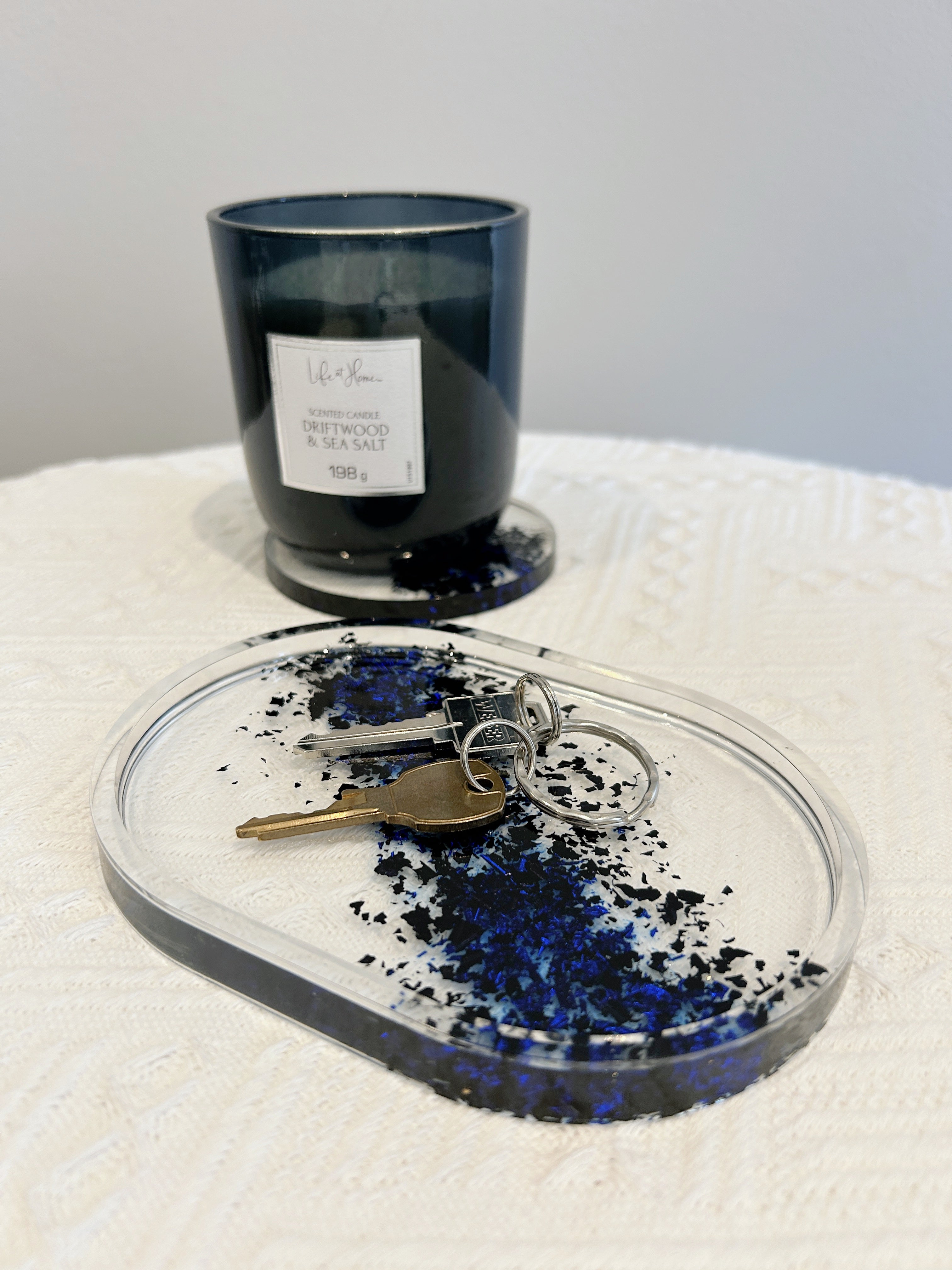 【Golden Elegance】Handmade Resin Coaster & Trinket Tray (2-piece set)