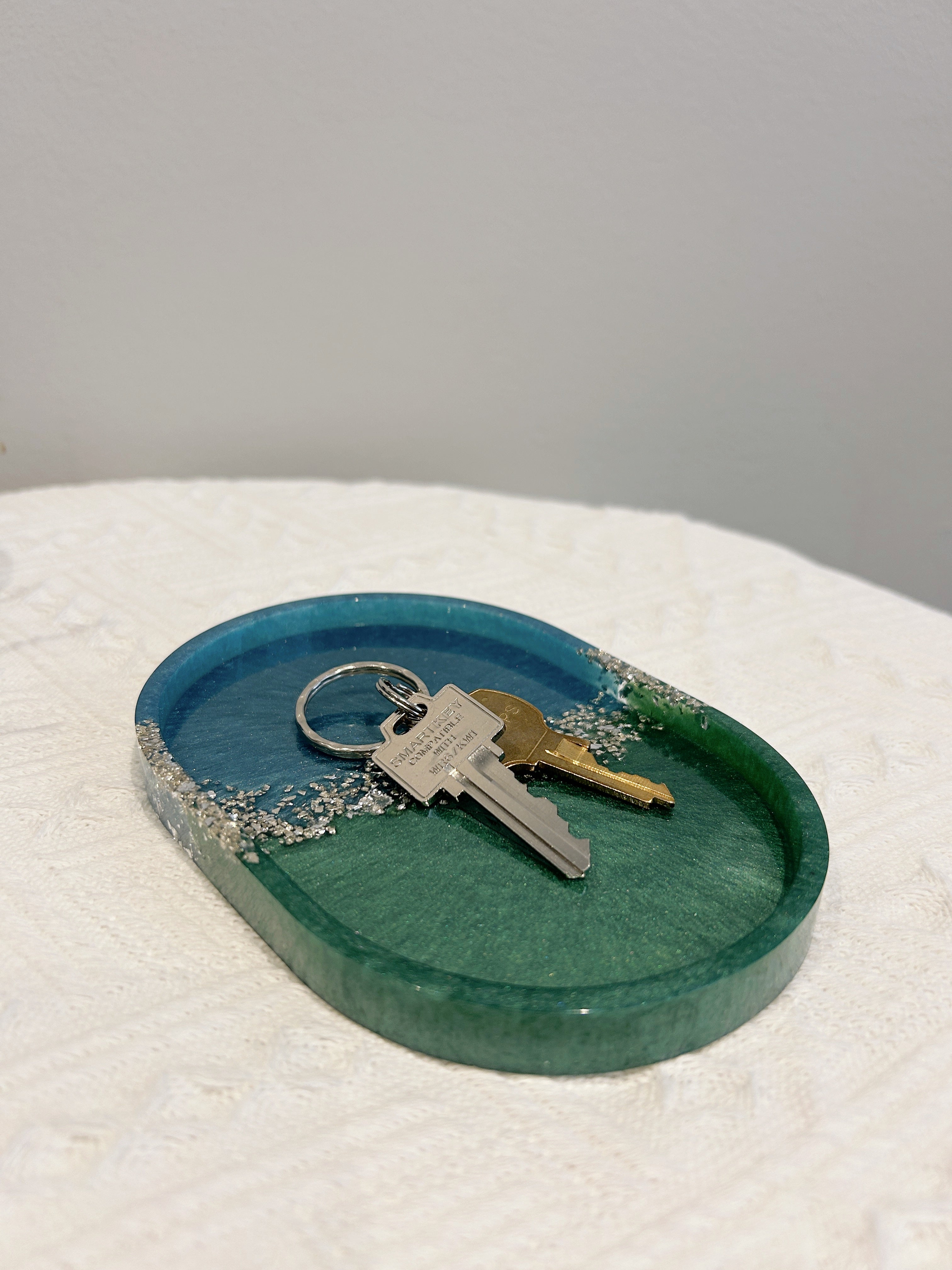 【Crystal Glow】Handmade Resin Coaster & Trinket Tray (3-piece set)