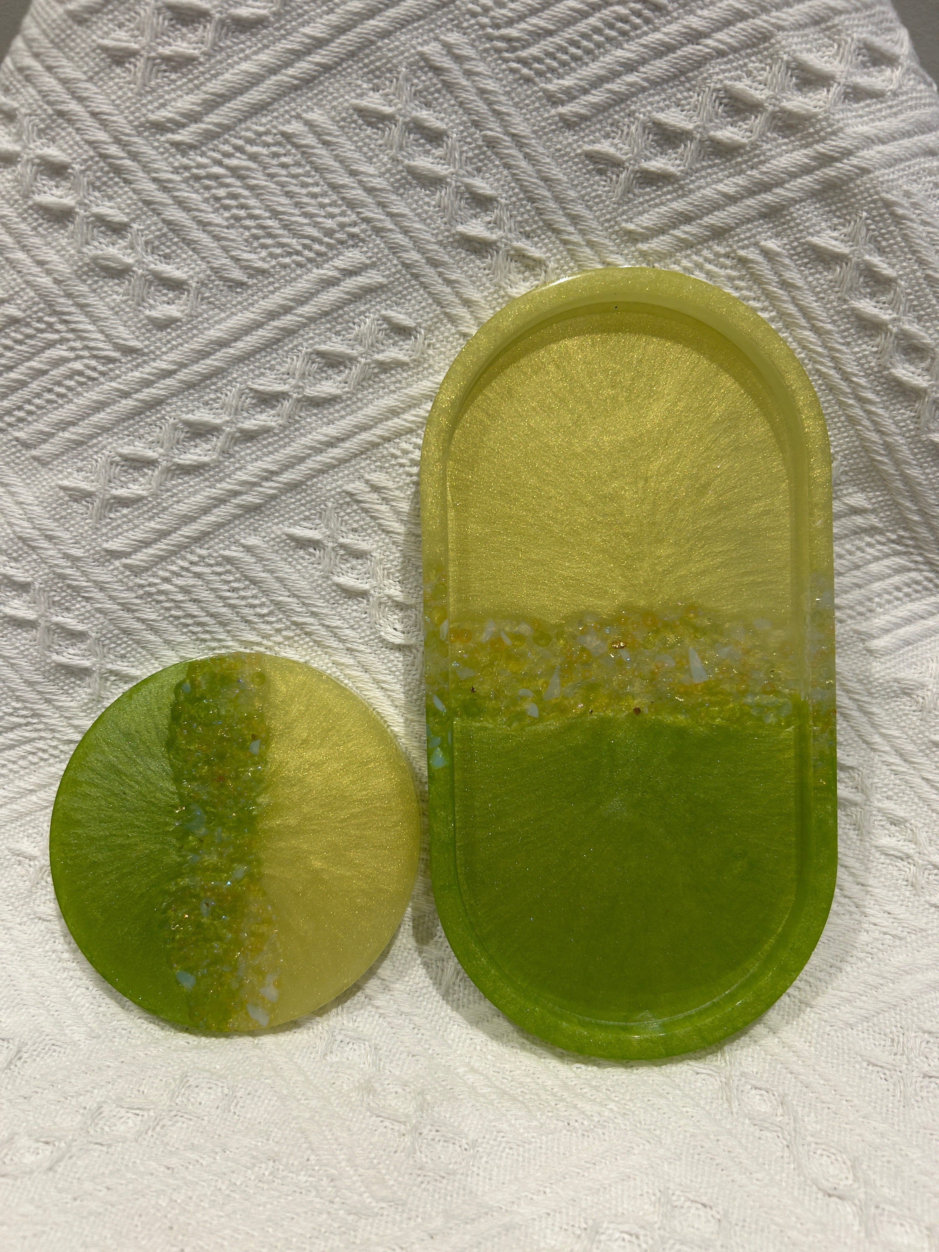 【Crystal Glow】Handmade Resin Coaster & Trinket Tray (2-piece set)