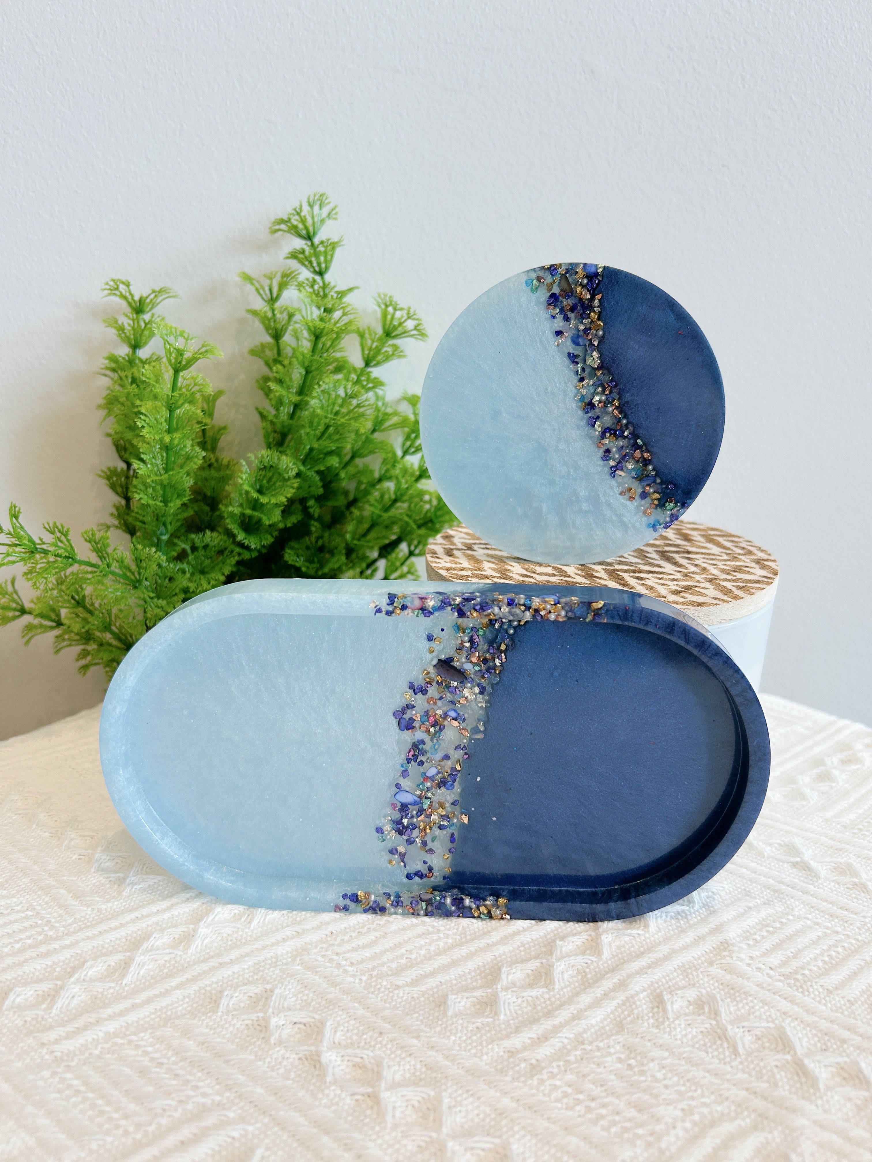 【Crystal Glow】Handmade Resin Coaster & Trinket Tray (2-piece set)
