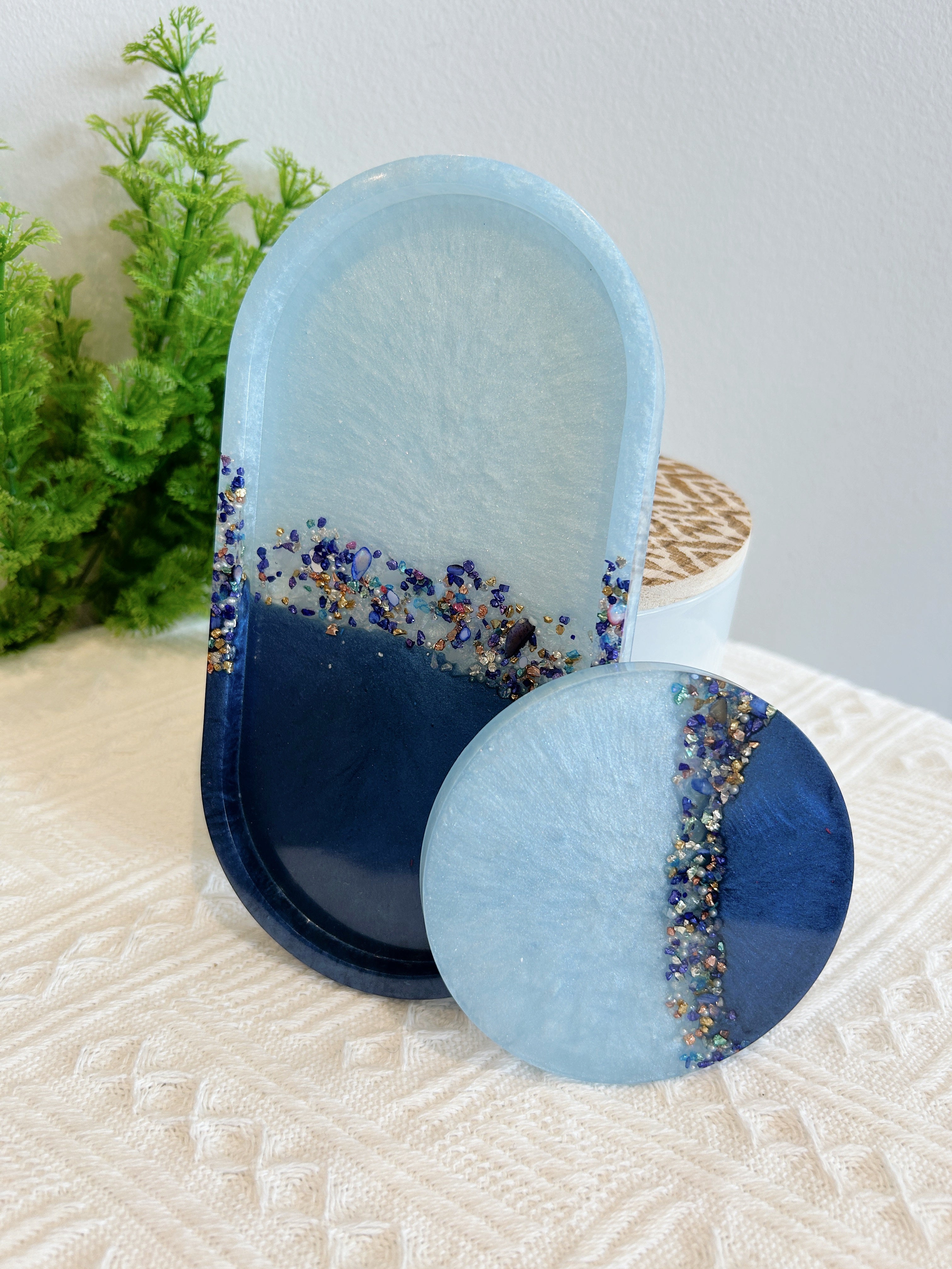 【Crystal Glow】Handmade Resin Coaster & Trinket Tray (2-piece set)