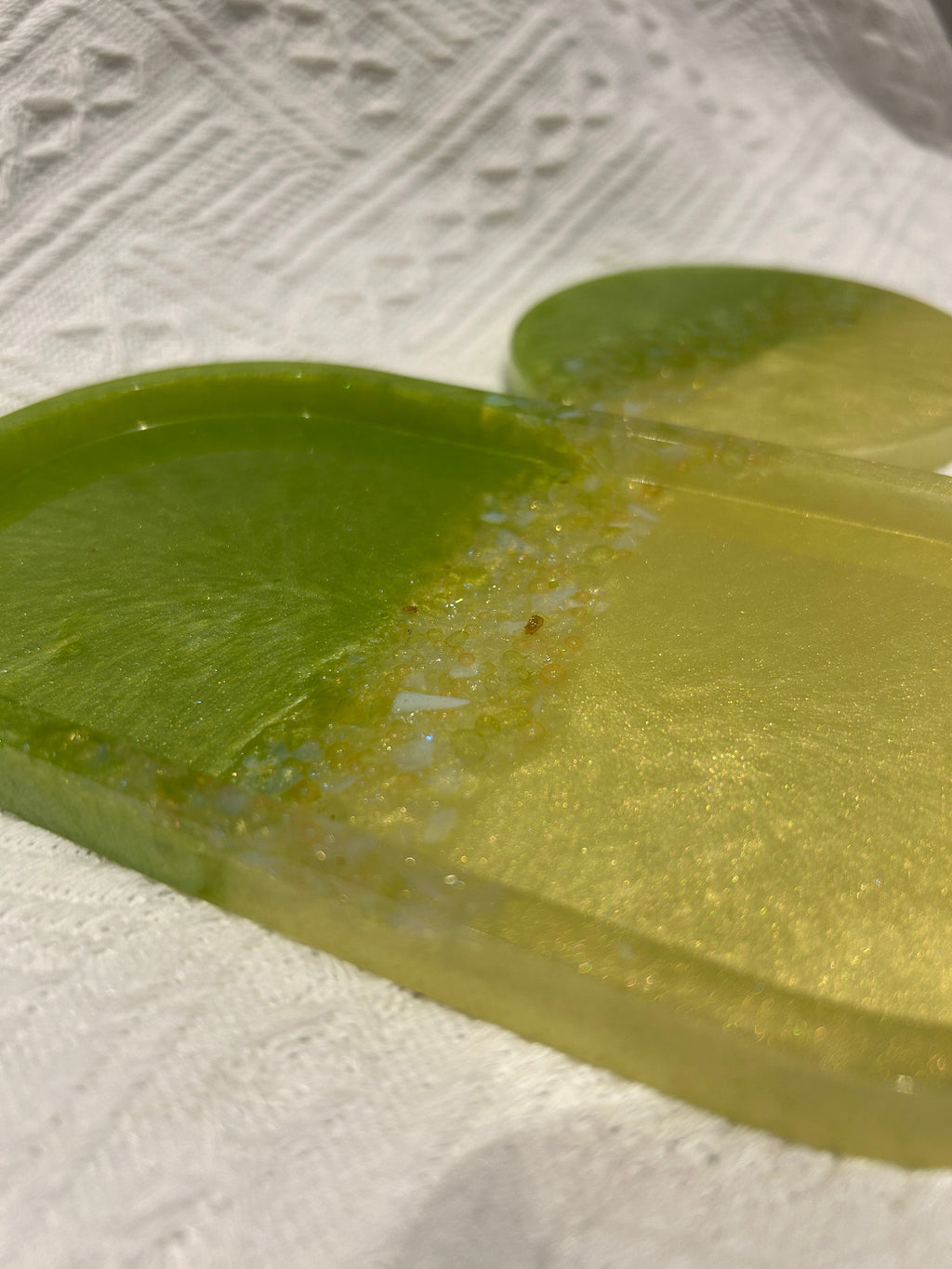 【Crystal Glow】Handmade Resin Coaster & Trinket Tray (2-piece set)