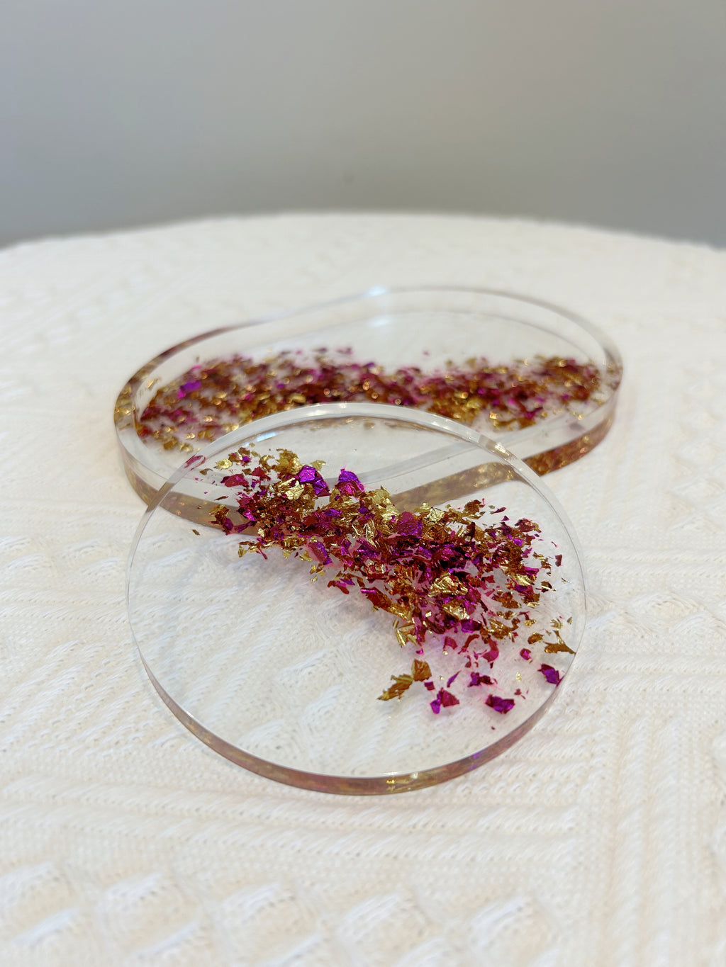 【Golden Elegance】Handmade Resin Coaster & Trinket Tray (2-piece set)