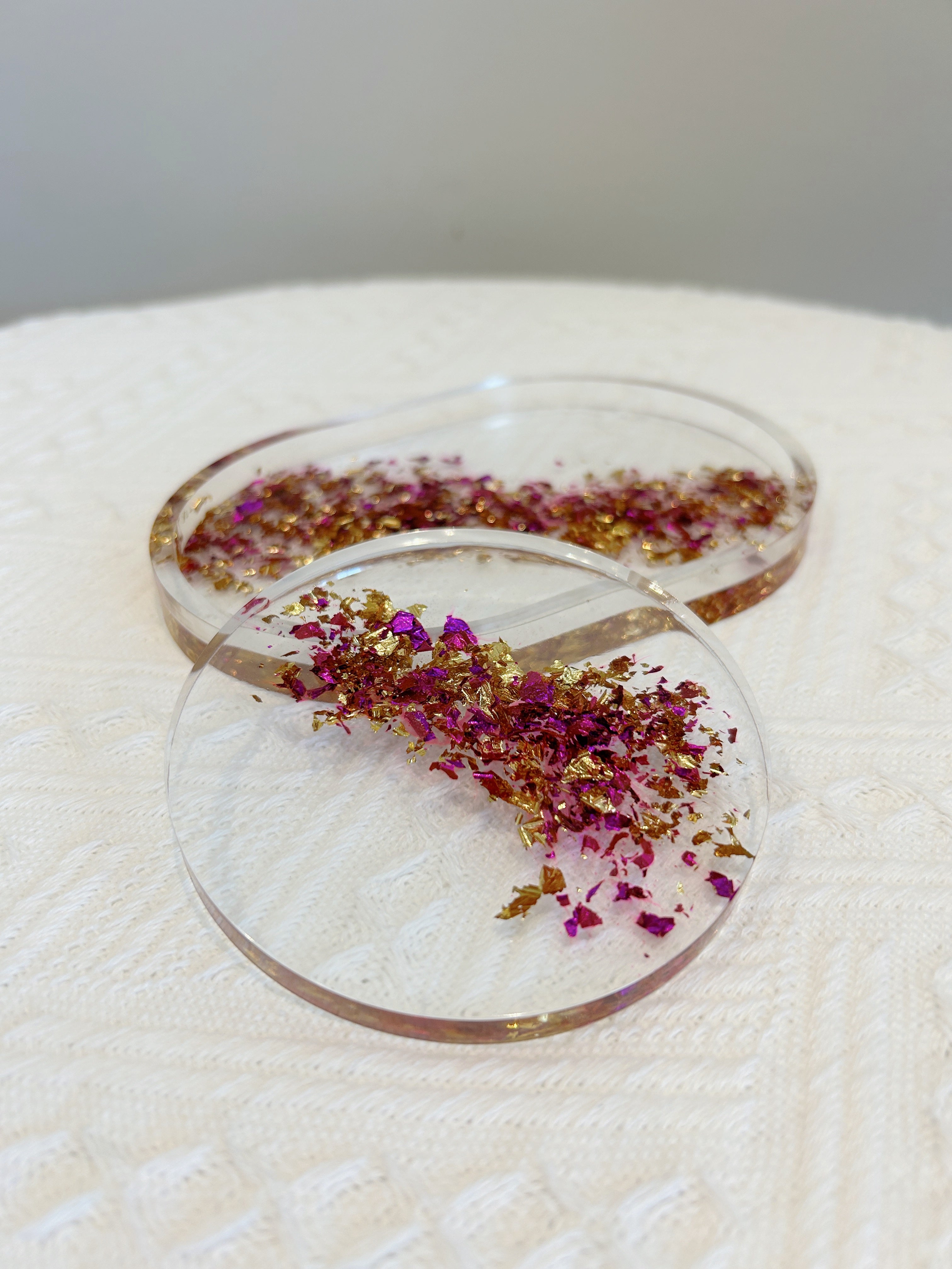 【Golden Elegance】Handmade Resin Coaster & Trinket Tray (2-piece set)