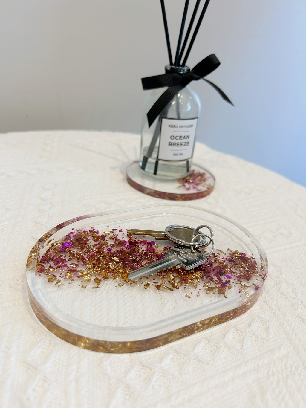 【Golden Elegance】Handmade Resin Coaster & Trinket Tray (2-piece set)