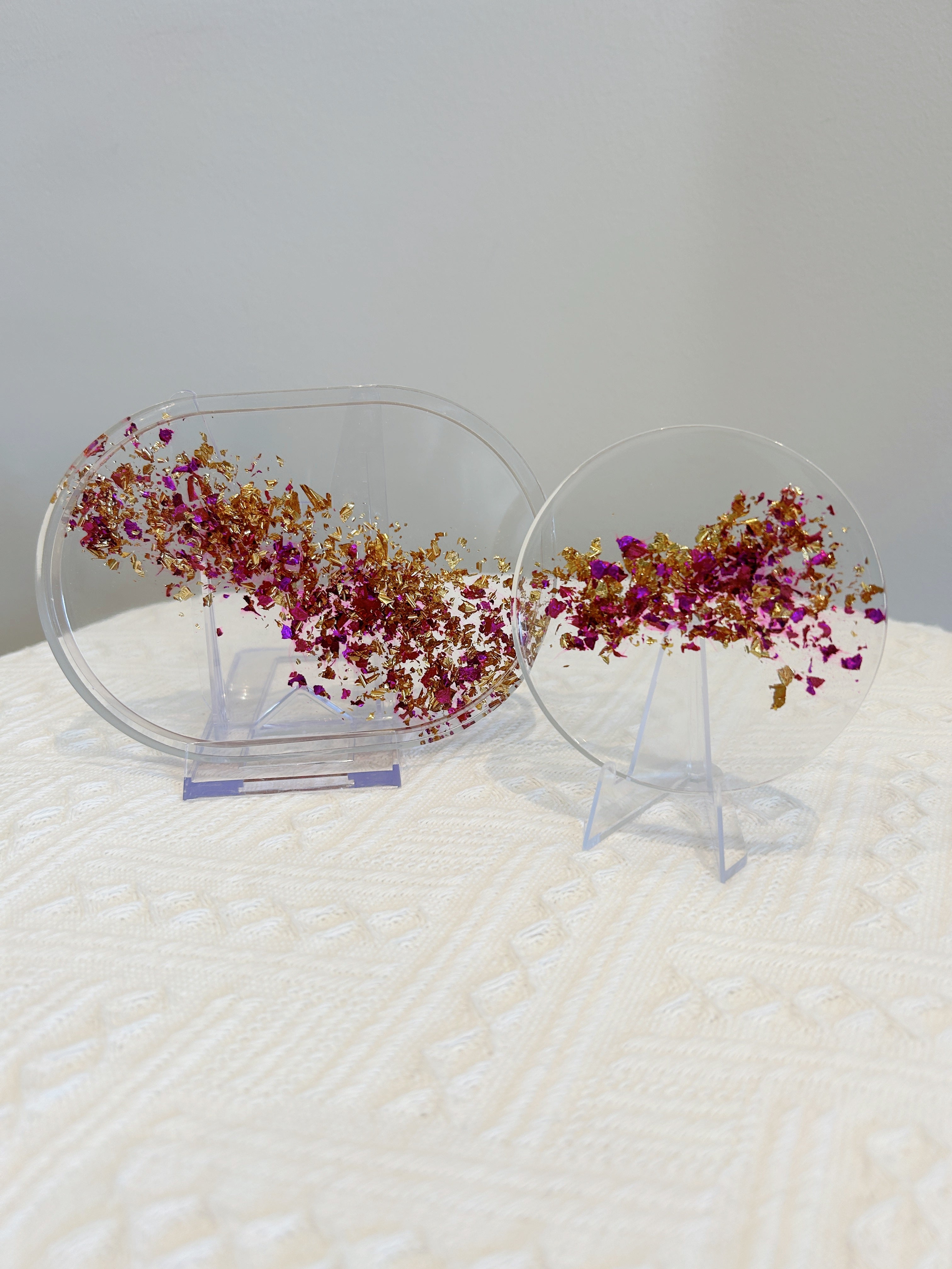 【Golden Elegance】Handmade Resin Coaster & Trinket Tray (2-piece set)