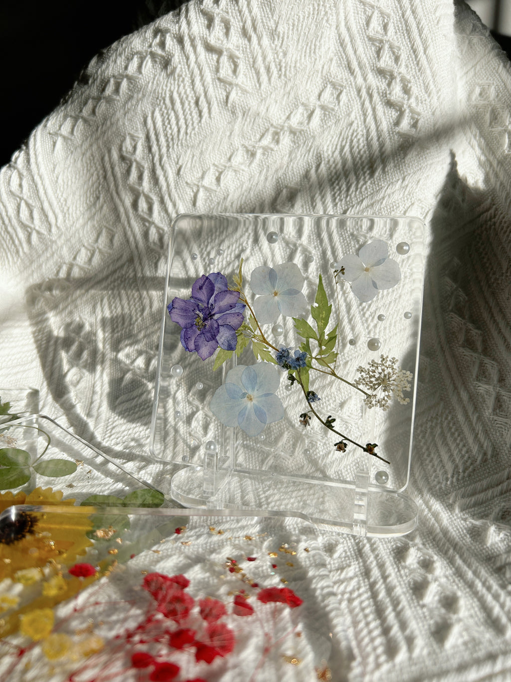 【Floral Fusion】Handmade Resin Coaster with Dried Pressed Flowers (individual)