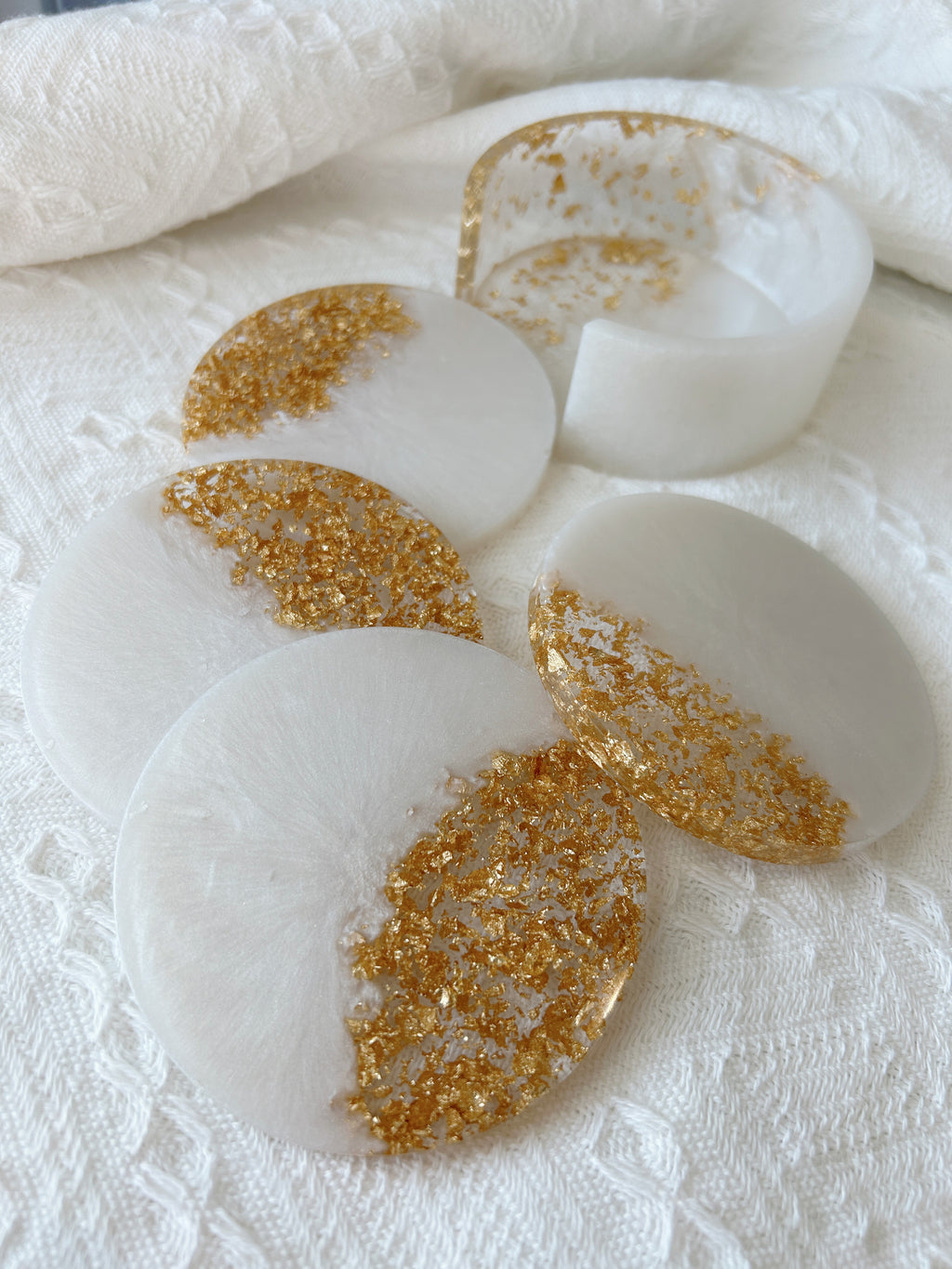 【Golden Elegance】Handmade Resin Coaster Set (set of 5)