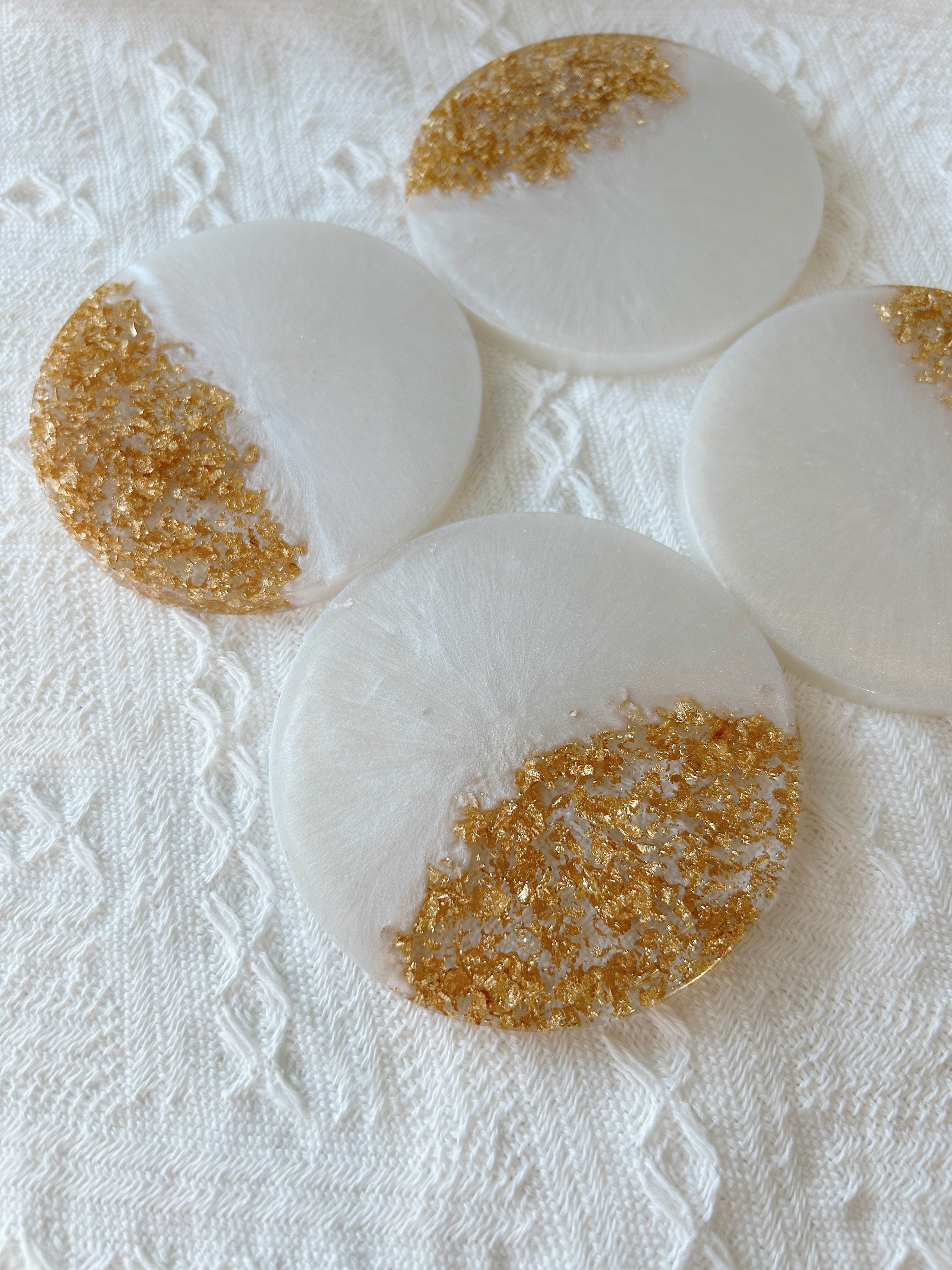 【Golden Elegance】Handmade Resin Coaster Set (set of 5)