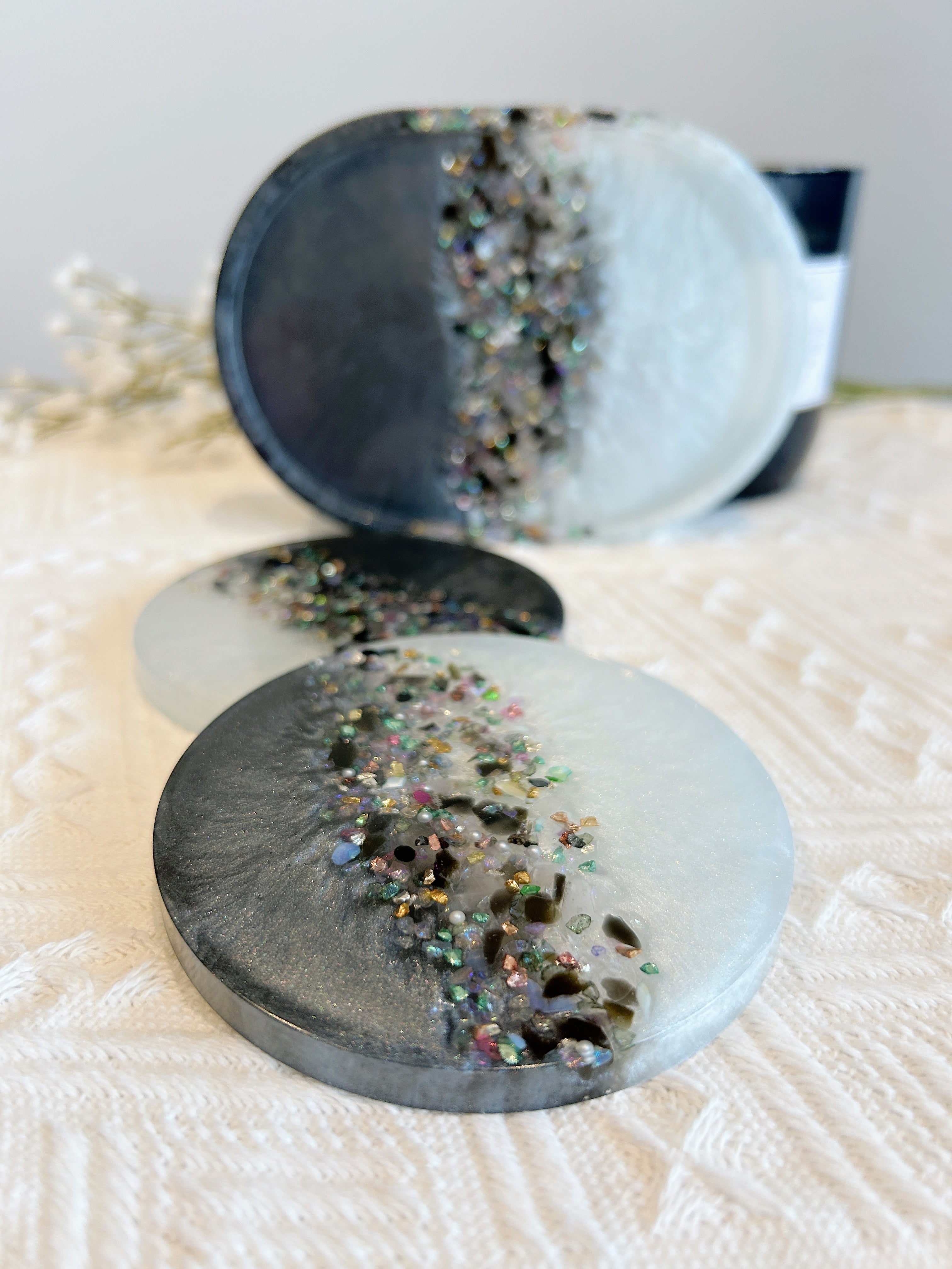【Crystal Glow】Handmade Resin Coasters & Trinket Tray (3-piece set)