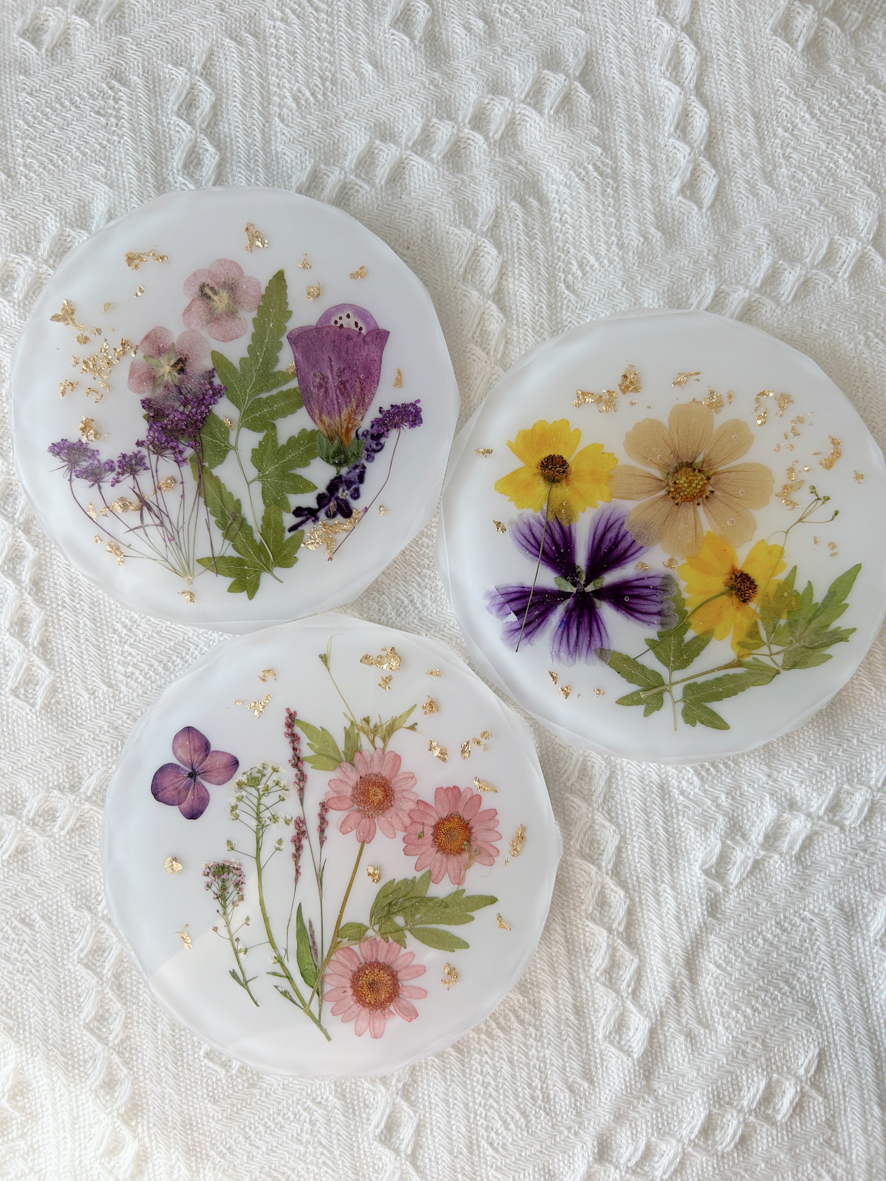 【Floral Fusion】Handmade Resin Diamond-shaped Coaster (individual)