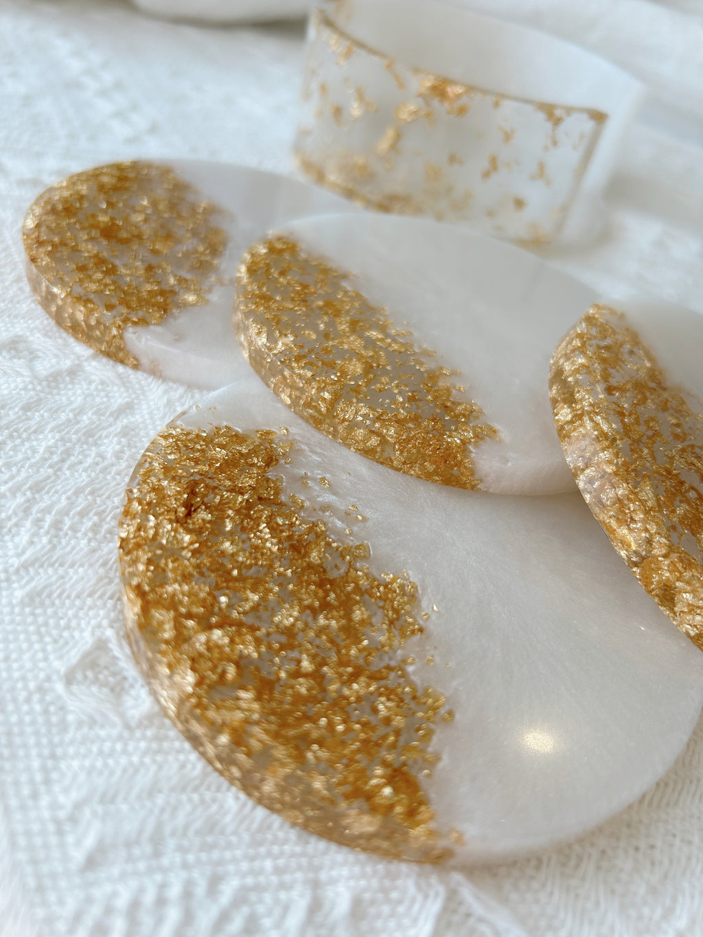 【Golden Elegance】Handmade Resin Coaster Set (set of 5)