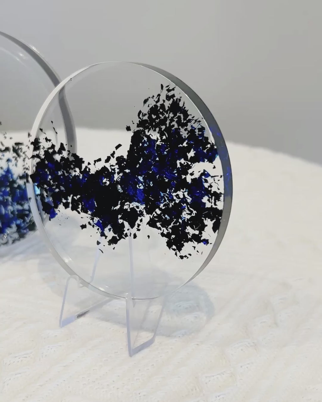 【Golden Elegance】Handmade Resin Coaster & Trinket Tray (2-piece set)
