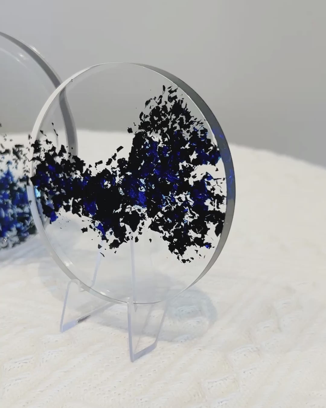 【Golden Elegance】Handmade Resin Coaster & Trinket Tray (2-piece set)